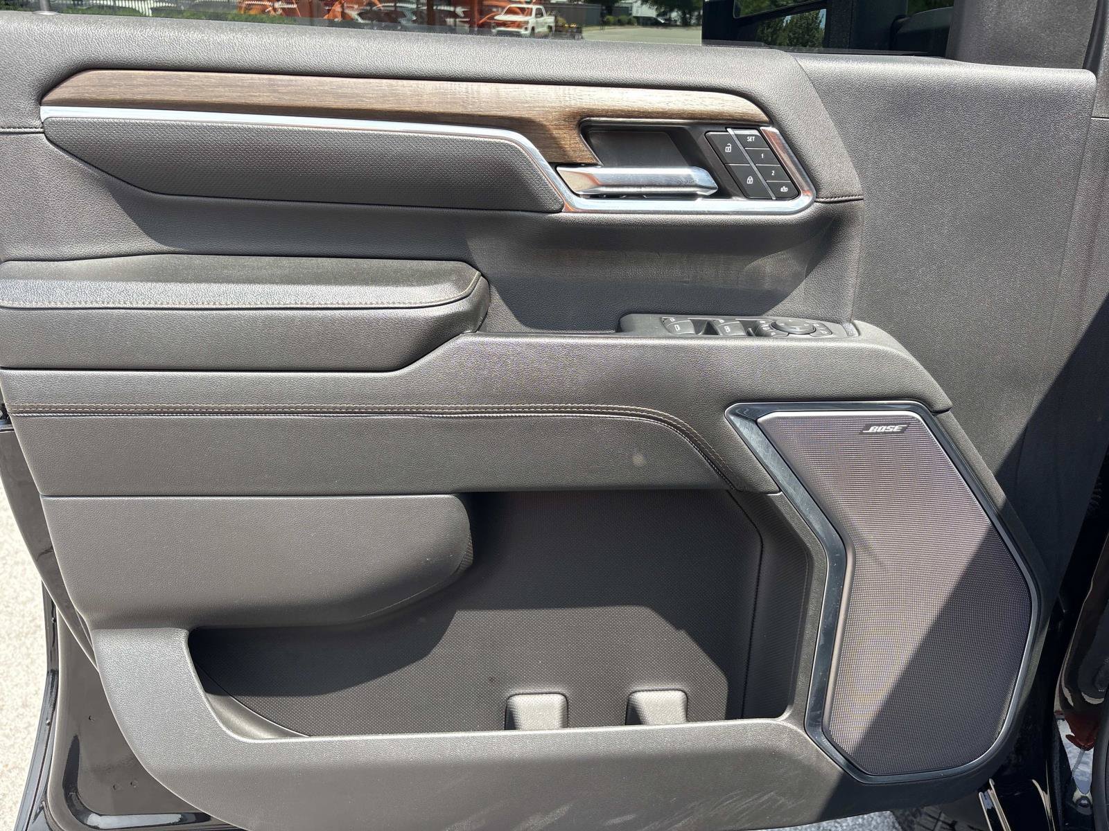 Used 2024 Chevrolet Silverado 2500 High Country w/ High Country Premium Package AWD/4WD image 13