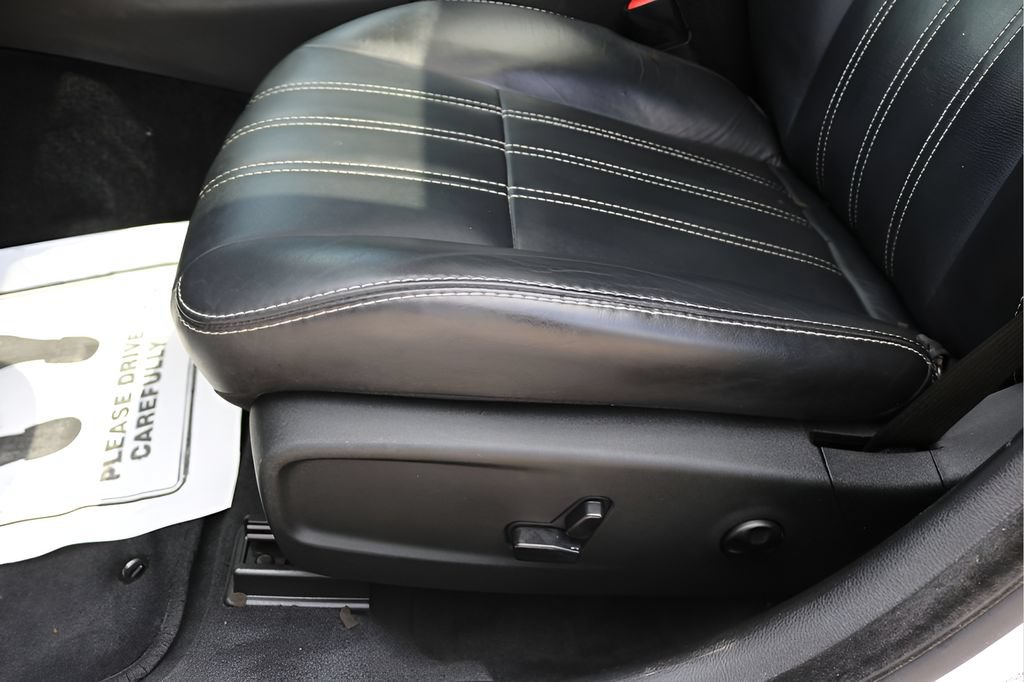Used 2014 Chrysler 300 S RWD image 14