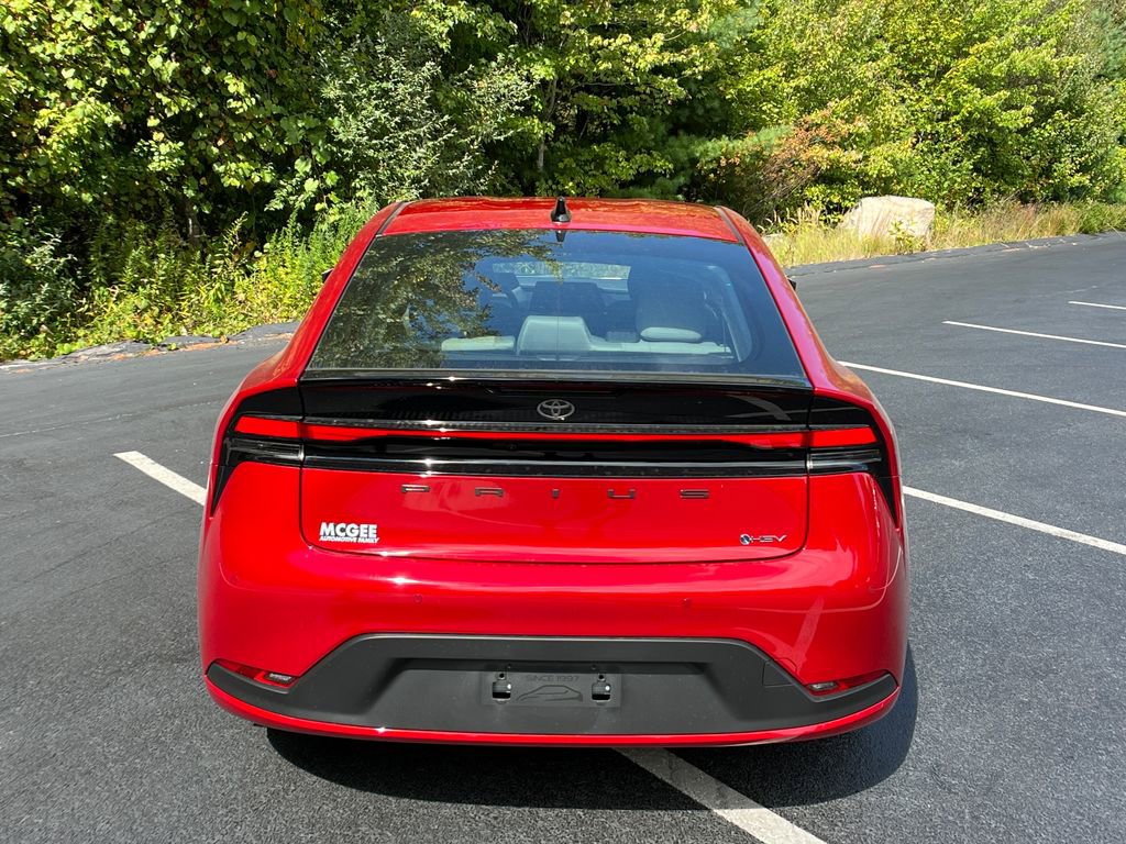 New 2026 Toyota Prius LE image 4