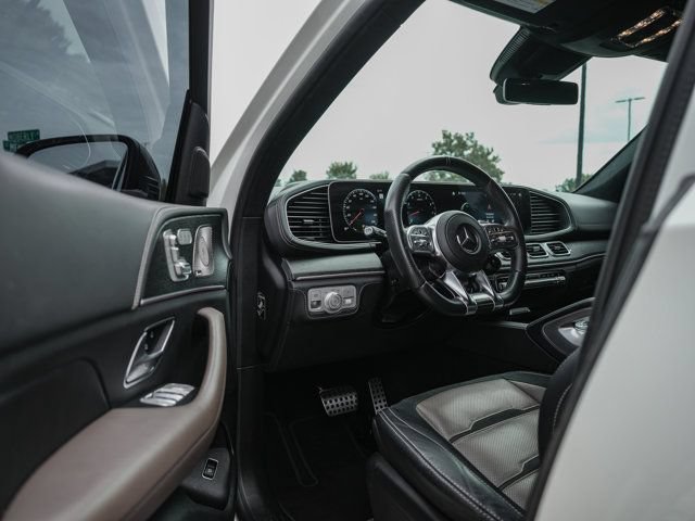Certified 2022 Mercedes-Benz GLS 63 AMG 4MATIC image 15