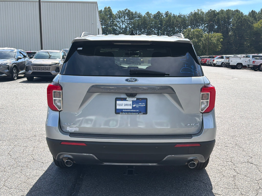 Used 2024 Ford Explorer XLT w/ Equipment Group 202A AWD/4WD image 6