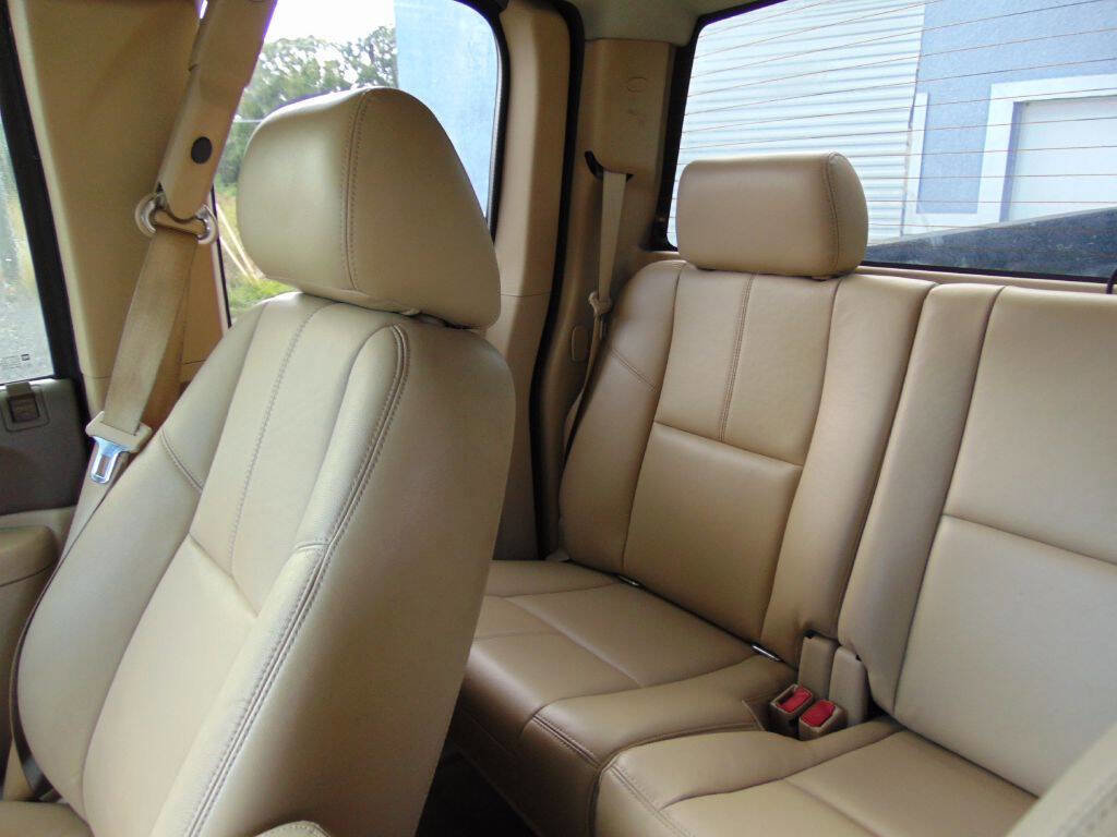 Used 2013 Chevrolet Silverado 2500 LT w/ Interior Plus Package image 27