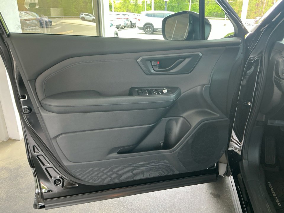 Used 2026 Subaru Forester Premium AWD/4WD image 32
