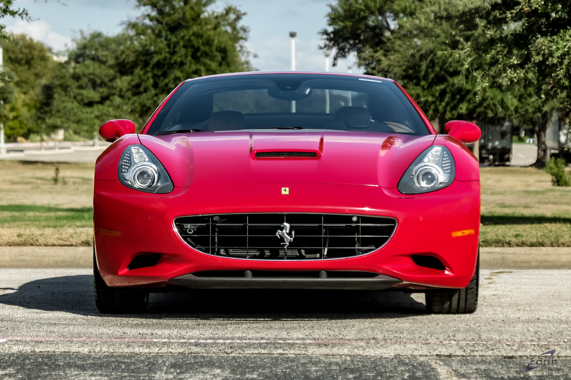 Used 2014 Ferrari California RWD image 34
