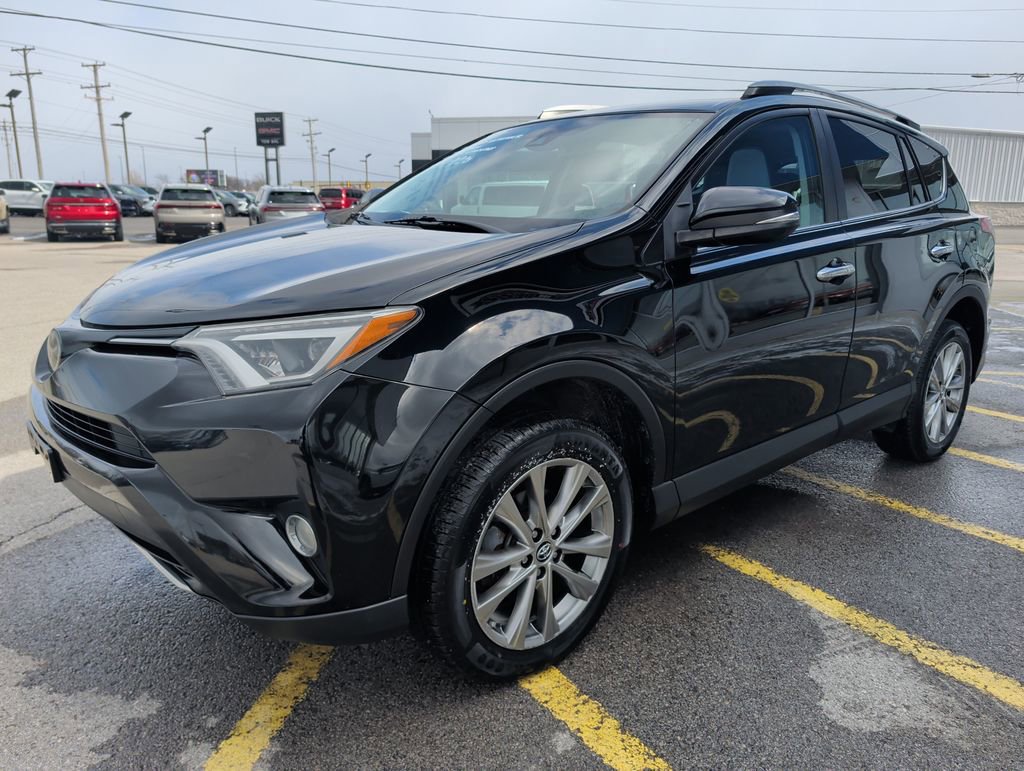 Used 2018 Toyota RAV4 Limited w/ All Weather Liner Package image 3