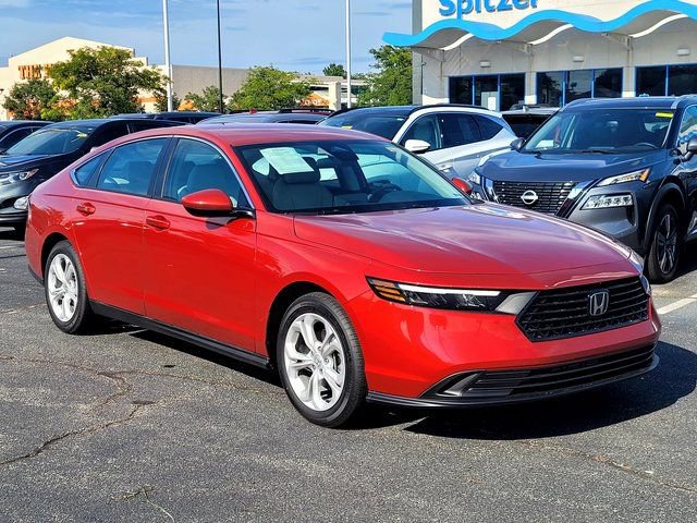 Used 2025 Honda Accord LX video 2
