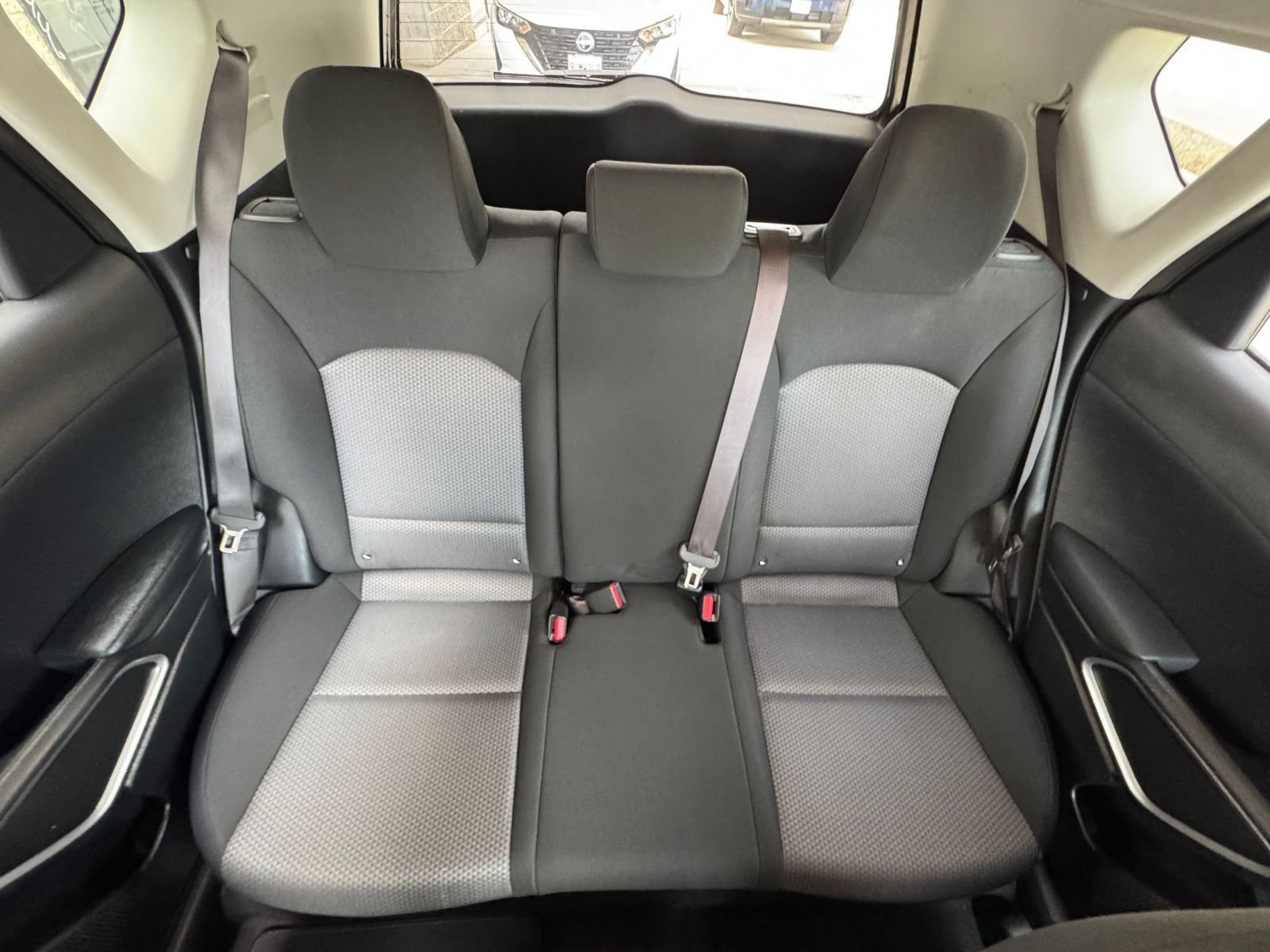 Used 2025 Kia Soul LX w/ LX Technology Package FWD image 35