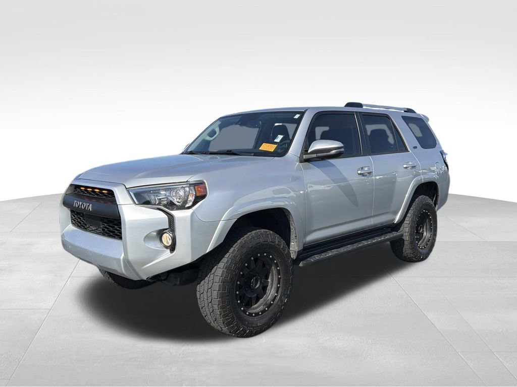 Used 2020 Toyota 4Runner SR5 Premium AWD/4WD image 7