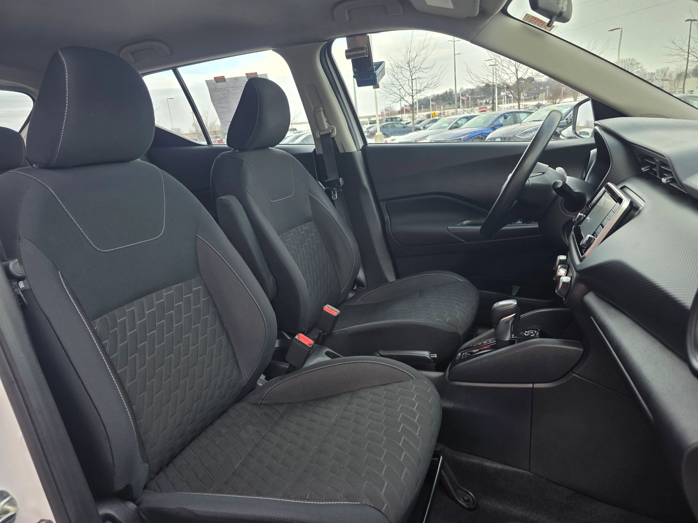 Used 2022 Nissan Kicks S FWD image 8