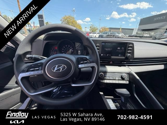 Used 2023 Hyundai Elantra SEL FWD image 11