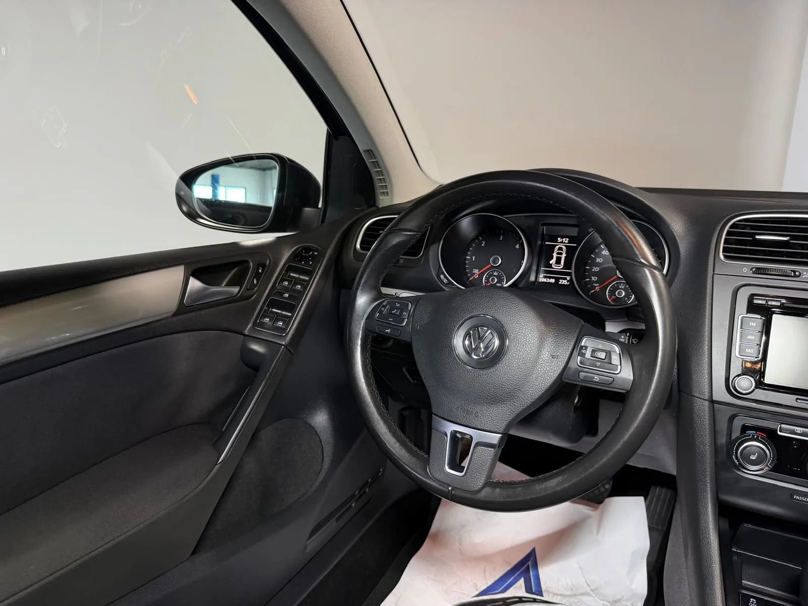 Used 2014 Volkswagen Golf TDI FWD image 21
