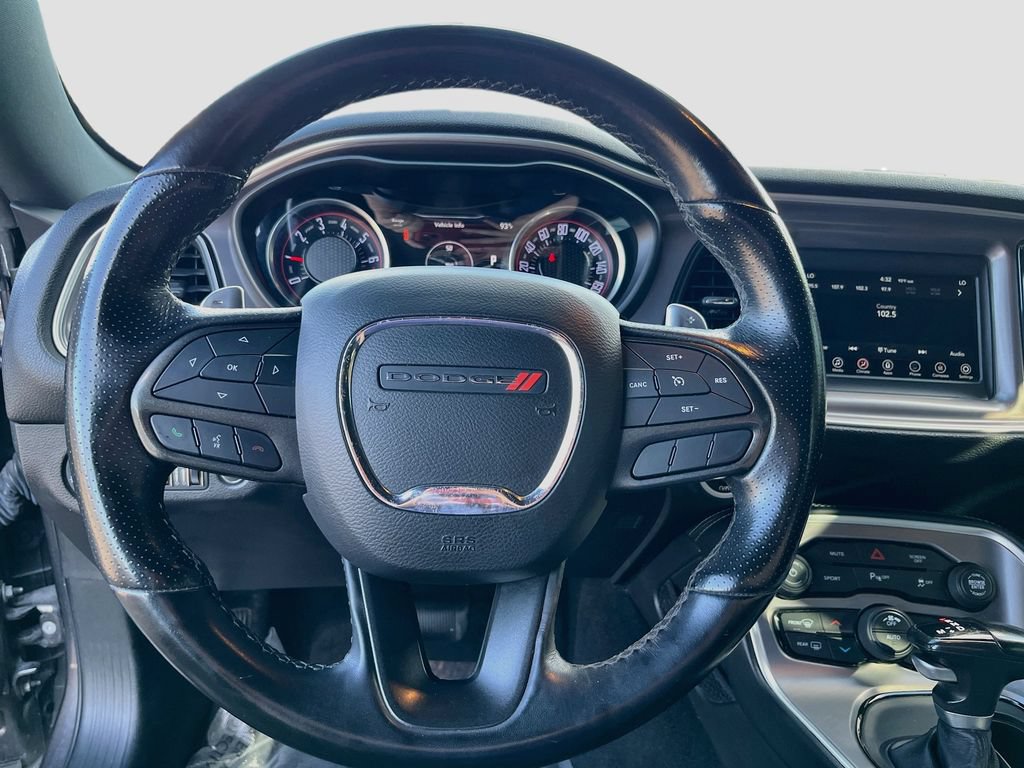 Used 2022 Dodge Challenger GT RWD image 11