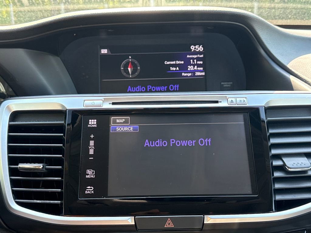 Used 2016 Honda Accord Touring image 24