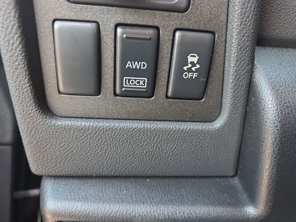 Used 2012 Nissan Rogue SV image 20