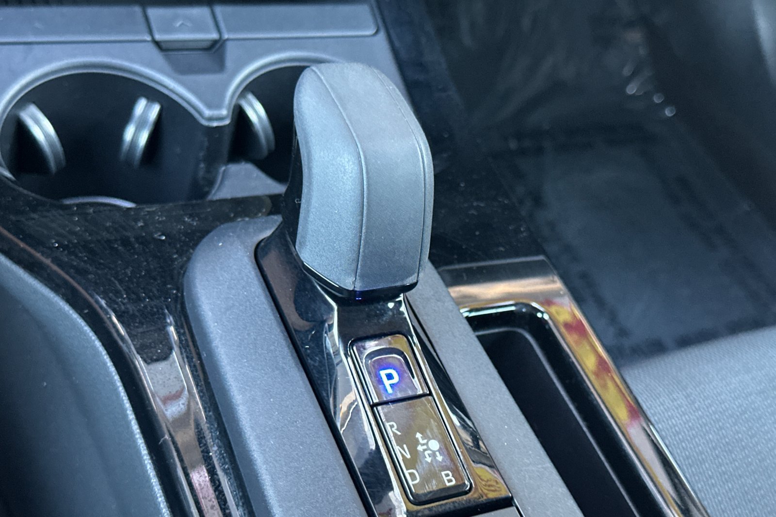 Certified 2025 Toyota Prius LE AWD/4WD image 24