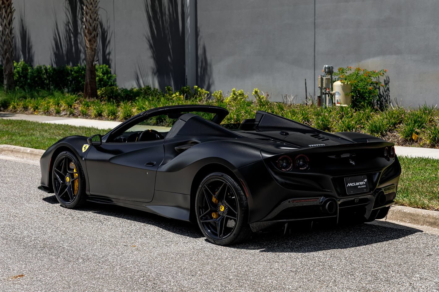 Used 2022 Ferrari F8 Tributo RWD image 28