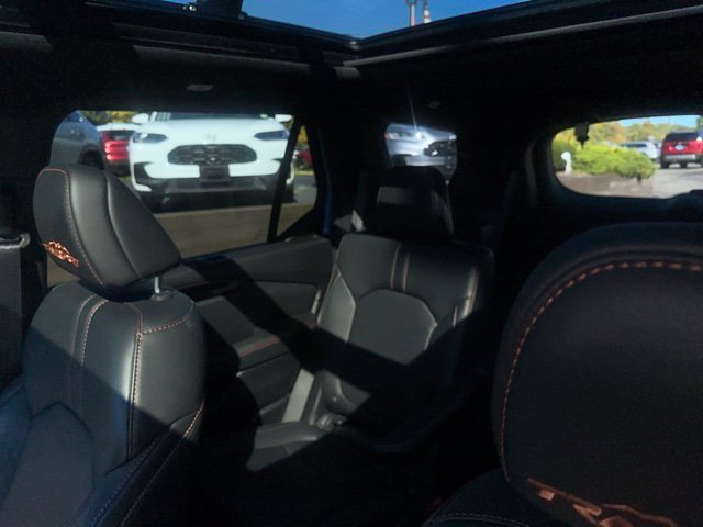 Used 2024 Honda Pilot TrailSport image 7