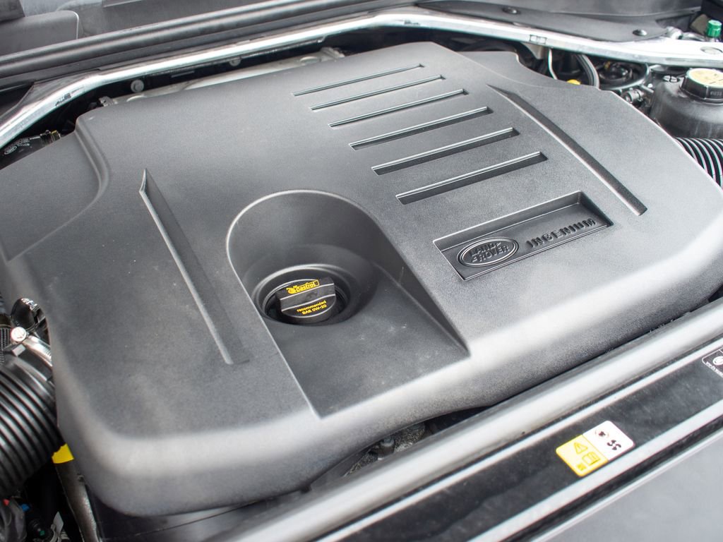 Used 2023 Land Rover Range Rover Long Wheelbase SE image 37