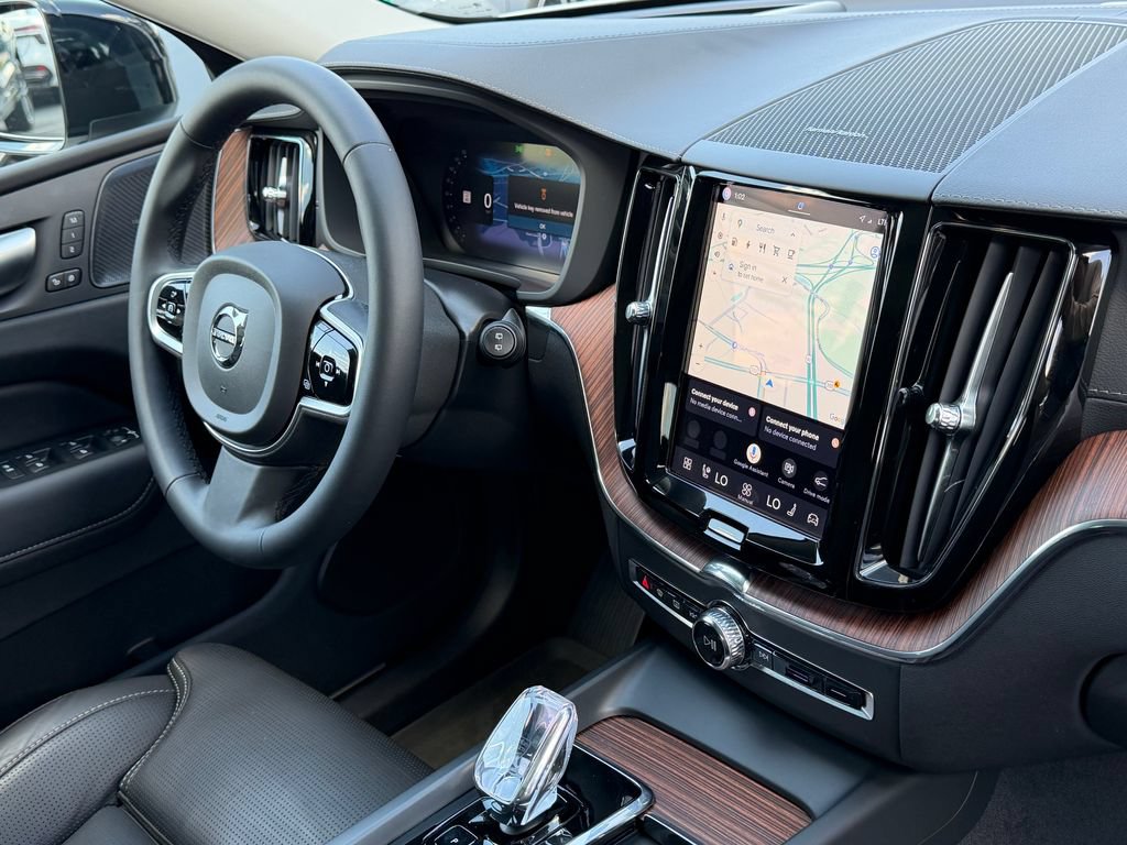 Certified 2024 Volvo XC60 T8 Ultimate w/ Protection Package Premier AWD/4WD image 12