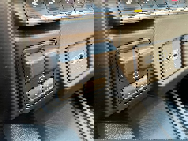 Used 2020 Chevrolet Silverado 3500 High Country w/ Z71 Off-Road Package image 45