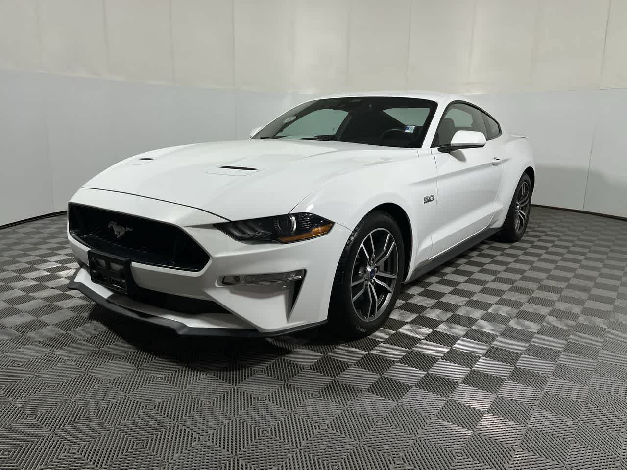 Used 2023 Ford Mustang GT RWD image 4