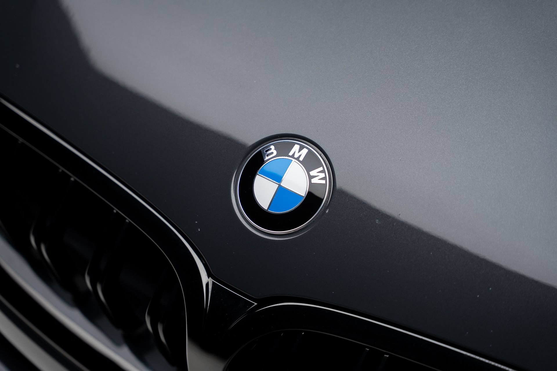 Used 2022 BMW M8 Competition w/ M Carbon Exterior Package AWD/4WD image 15