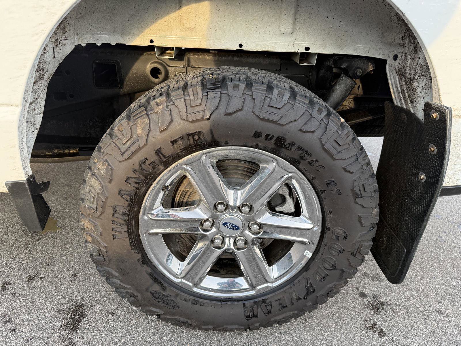 Used 2024 Ford F150 XLT w/ FX4 Off-Road Package image 16