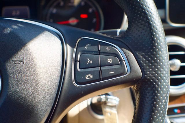 Used 2015 Mercedes-Benz C 300 4MATIC Sedan image 22