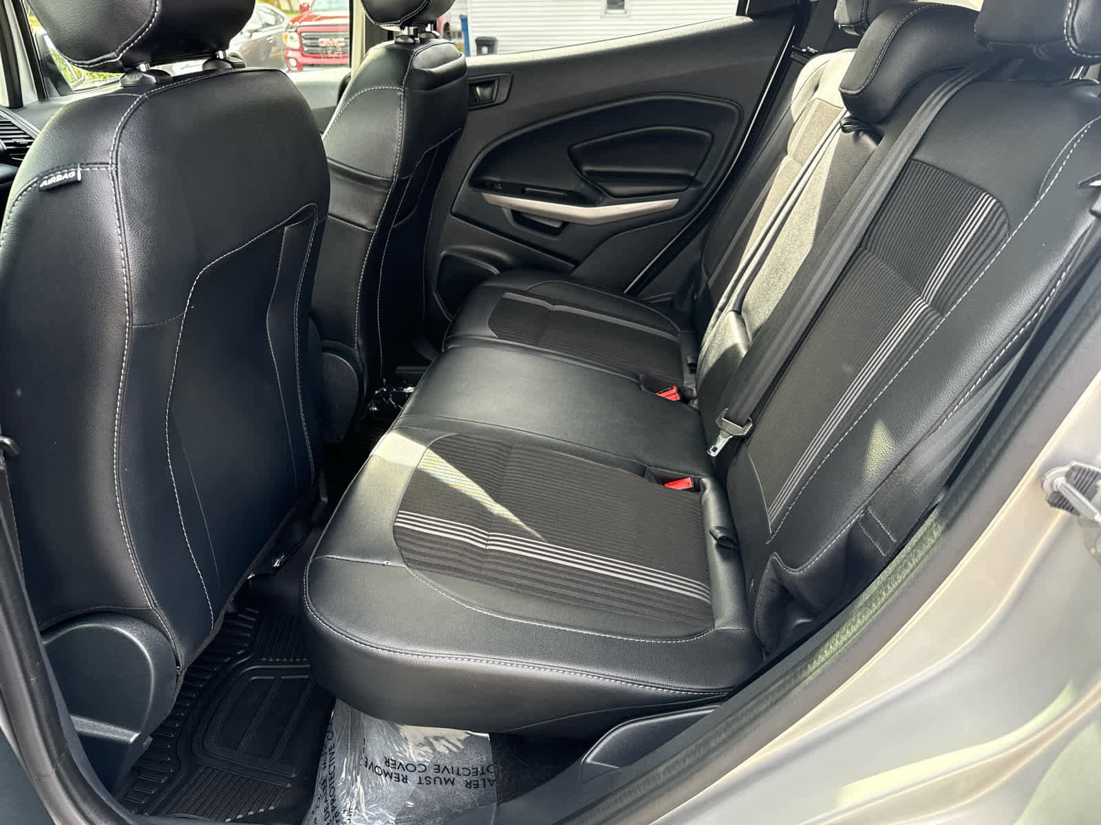 Used 2022 Ford EcoSport SES image 13