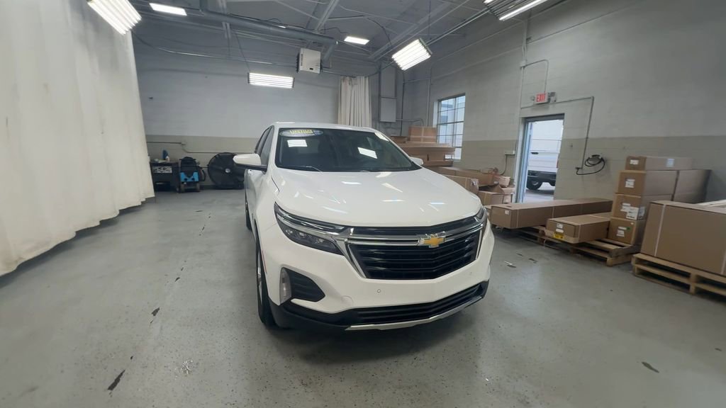 Certified 2024 Chevrolet Equinox LT image 3