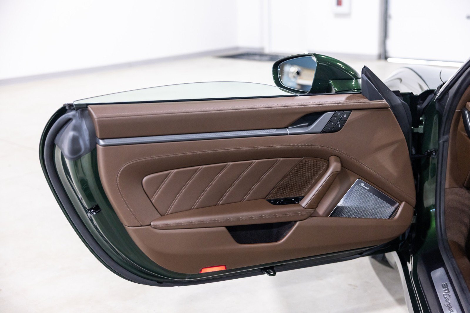 Used 2026 Porsche 911 Targa 4S AWD/4WD image 26