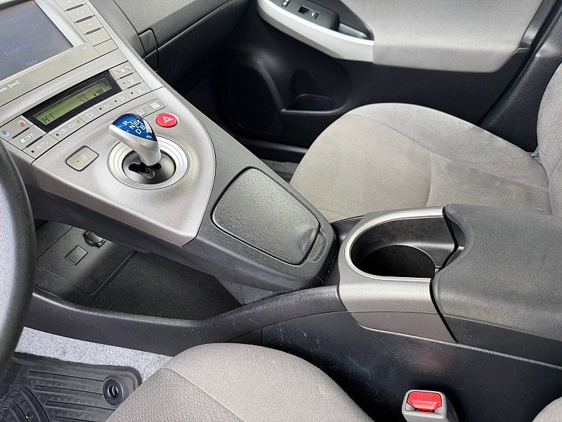 Used 2015 Toyota Prius Three image 13