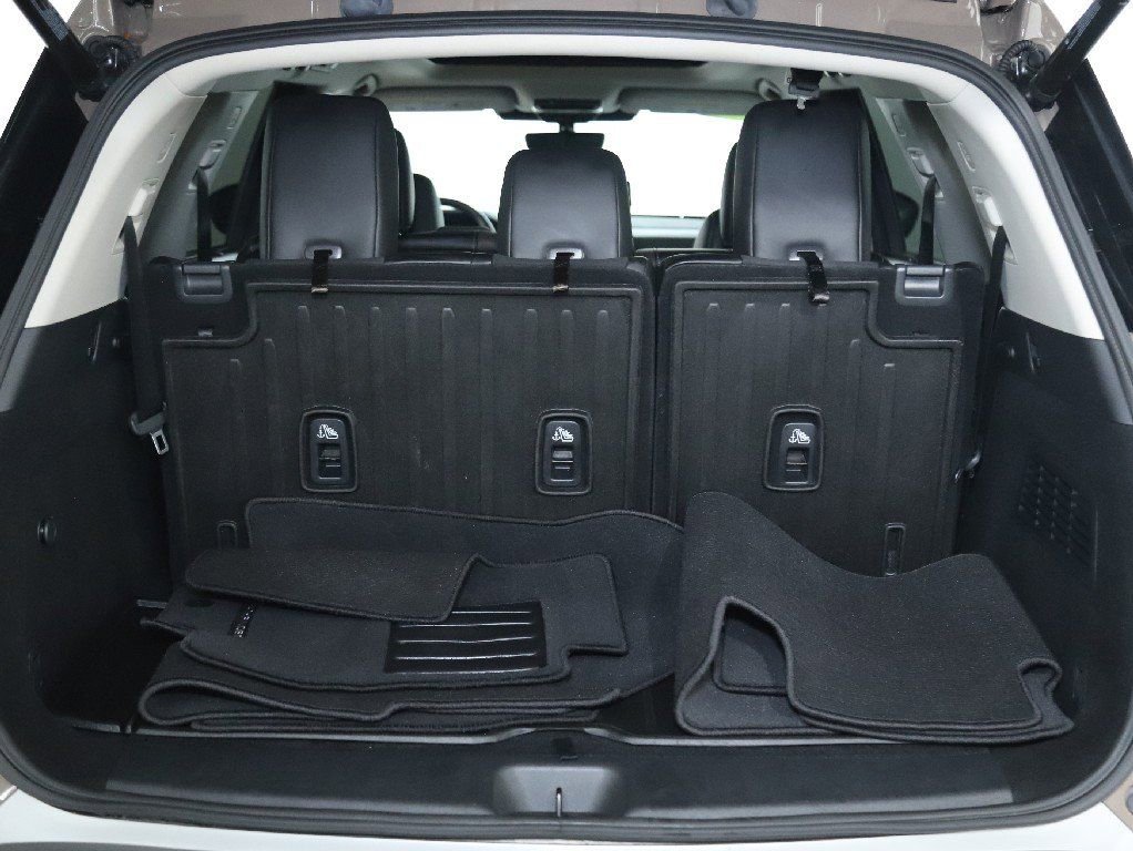 Certified 2024 Nissan Pathfinder Platinum w/ Cargo Package image 34