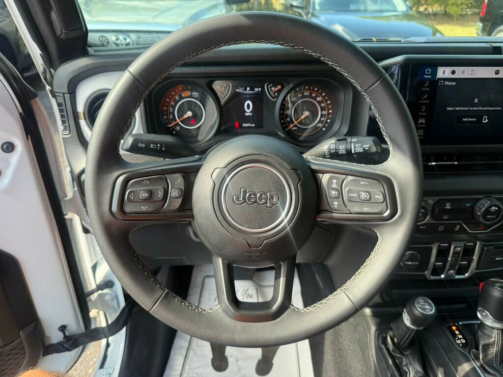 Used 2025 Jeep Wrangler Unlimited Sport image 5