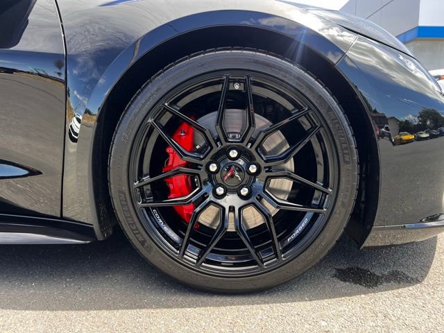 Used 2025 Chevrolet Corvette Z06 image 3