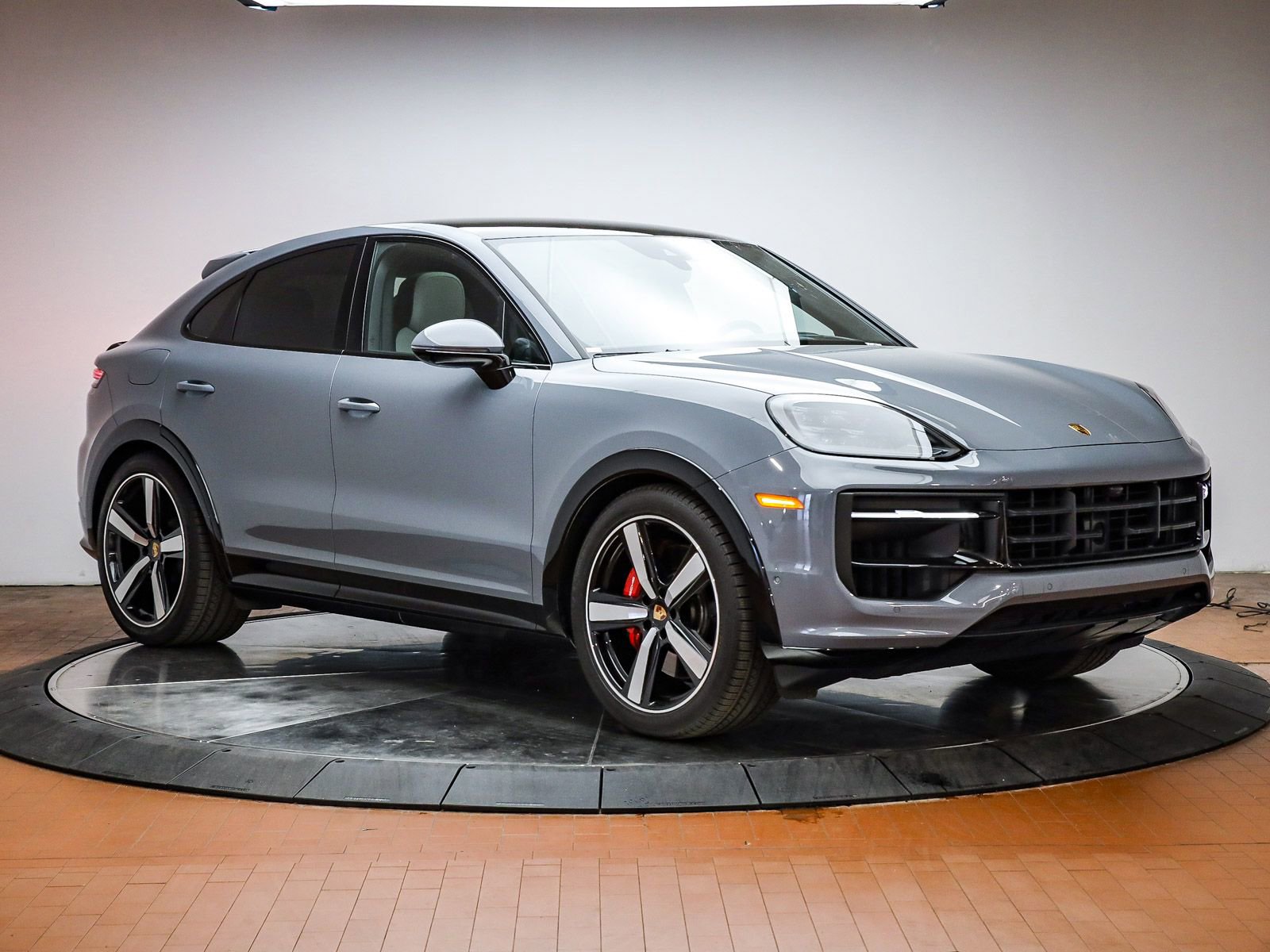 Used 2026 Porsche Cayenne GTS image 45