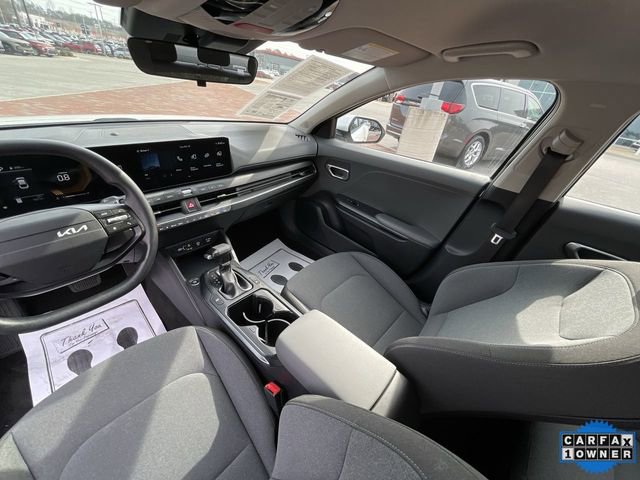 Used 2025 Kia K4 LXS image 17
