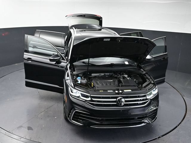 Used 2024 Volkswagen Tiguan SEL R-Line AWD/4WD image 42