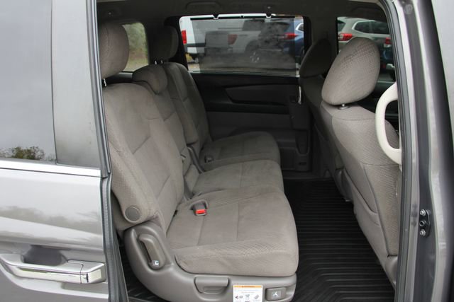 Used 2015 Honda Odyssey EX image 30
