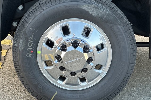 New 2026 GMC Sierra 3500 Denali Ultimate image 24