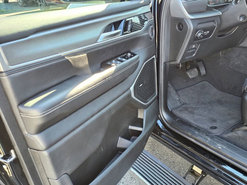 New 2025 Jeep Wagoneer Series II image 19