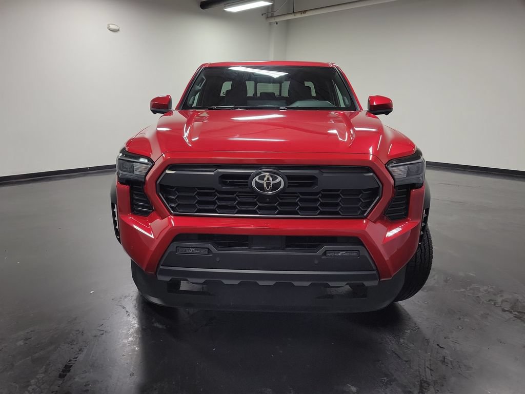 Used 2024 Toyota Tacoma TRD Off-Road w/ TRD Off Road Premium Package AWD/4WD image 3