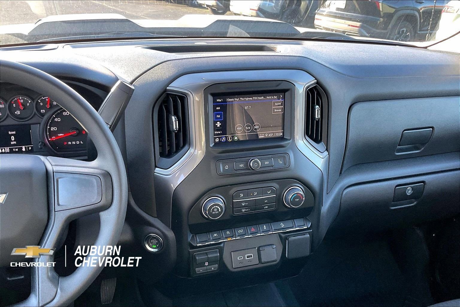 New 2026 Chevrolet Silverado 1500 Custom Trail Boss w/ LPO, Dark Essentials Package AWD/4WD image 7