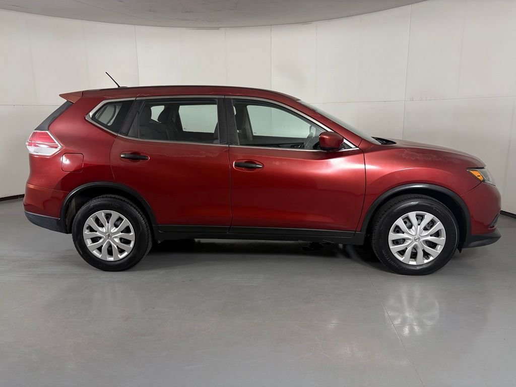 Used 2016 Nissan Rogue S FWD image 9