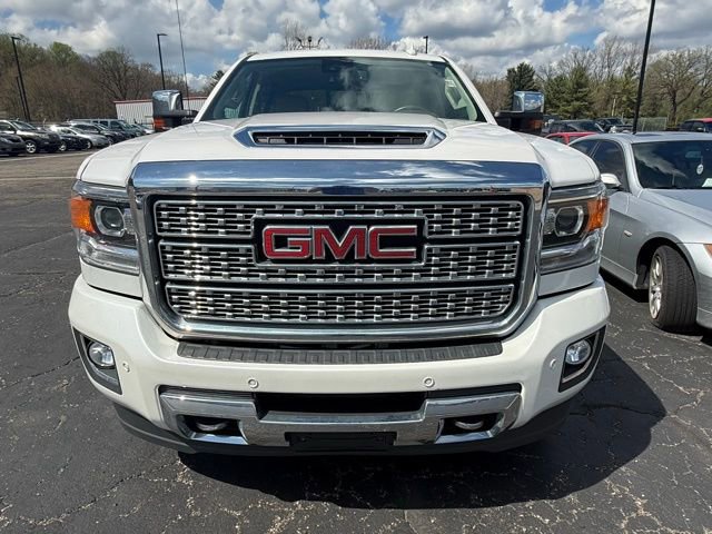 Used 2018 GMC Sierra 2500 Denali w/ Duramax Plus Package image 2
