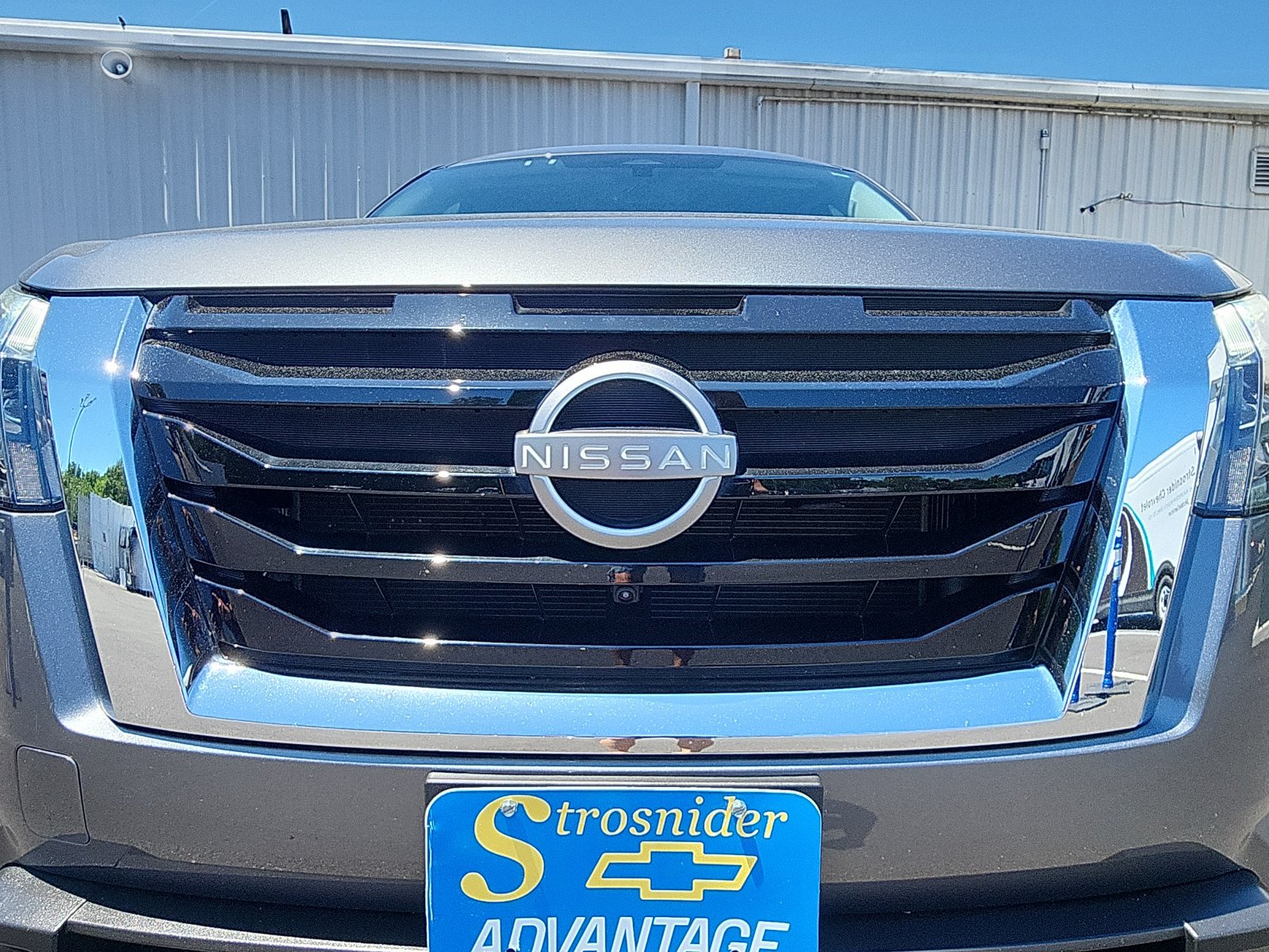 Used 2025 Nissan Pathfinder SL AWD/4WD image 14