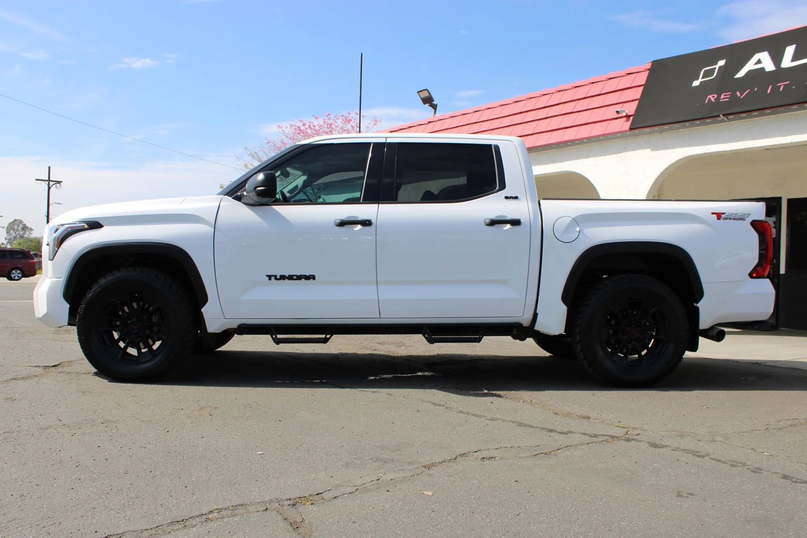 Used 2023 Toyota Tundra SR5 AWD/4WD image 14