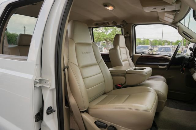 Used 2006 Ford F350 Lariat image 37