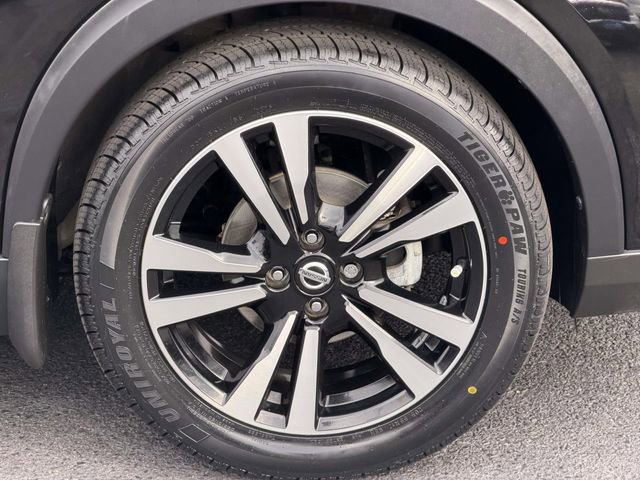 Used 2020 Nissan Kicks SR w/ Exterior Package image 5