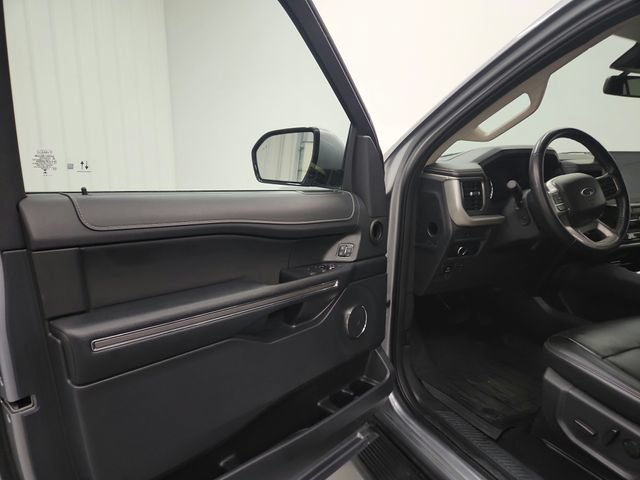 Used 2024 Ford Expedition XLT RWD image 20